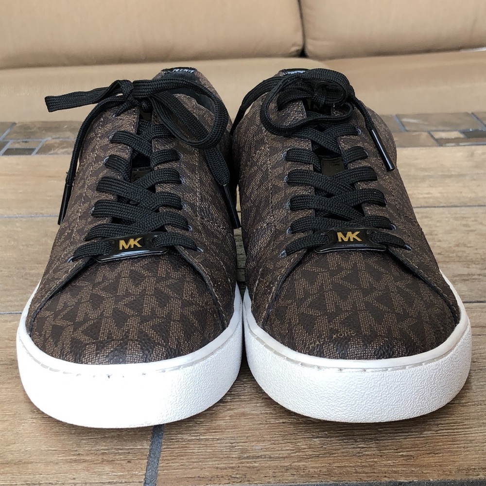 Michael Kors Catelyn Lace Up Sneaker - Picture 6 of 16